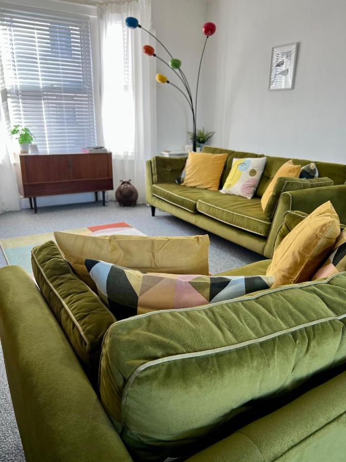 Contemporary 2 Bedroom Victorian Town House - Sleeps Up To 6 Kimberley  Dış mekan fotoğraf